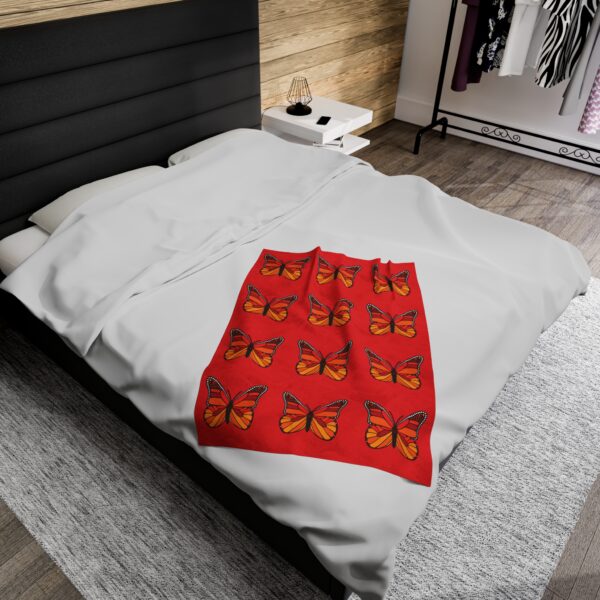 Butterfly Velveteen Blanket - Image 8