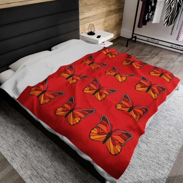 Butterfly Velveteen Blanket - Image 4