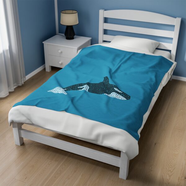 Orca Velveteen Blanket - Image 11